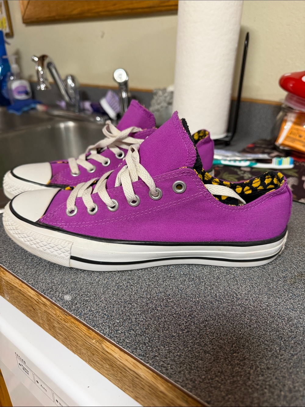 Converse  Purple Canvas Lace-Up Sneakers LIMITED EDITION Double lipped